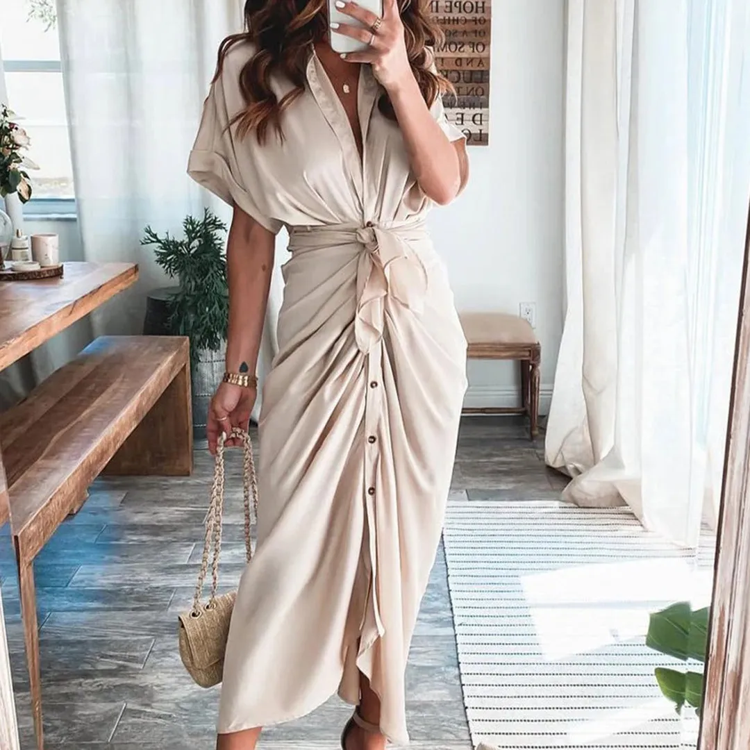 Modisches modernes Kleid