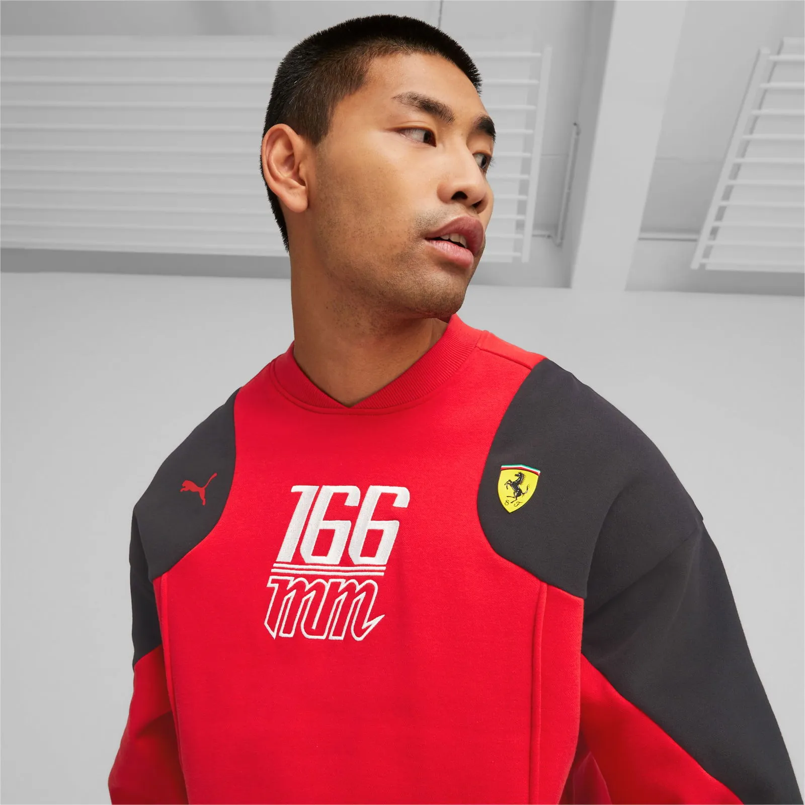 Sweatshirt Puma Scuderia Ferrari Statement Crewneck Sweatshirt 538108_02