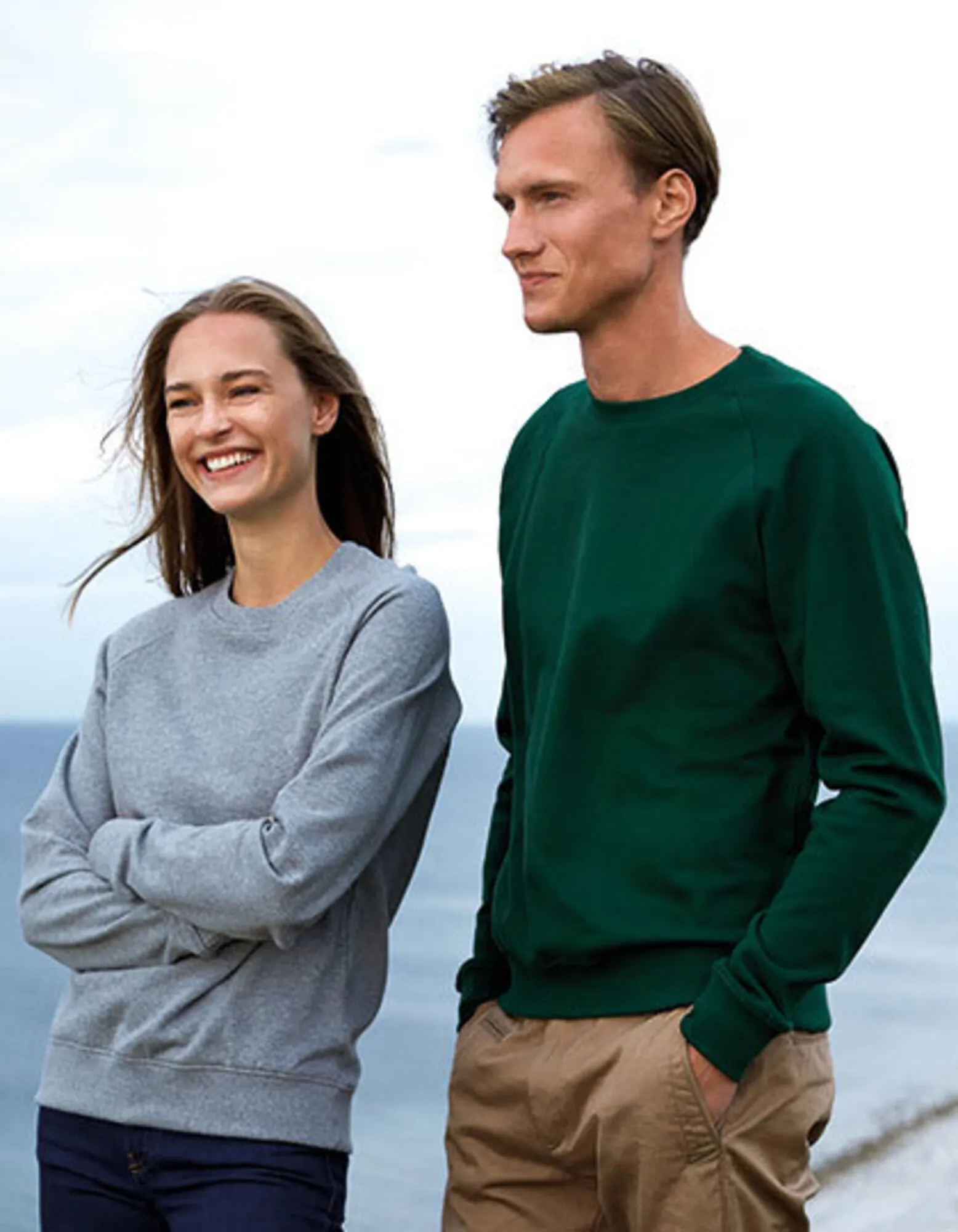 Unisex Sweatshirt von Neutral besticken - Kleidung besticken -Magic Stick