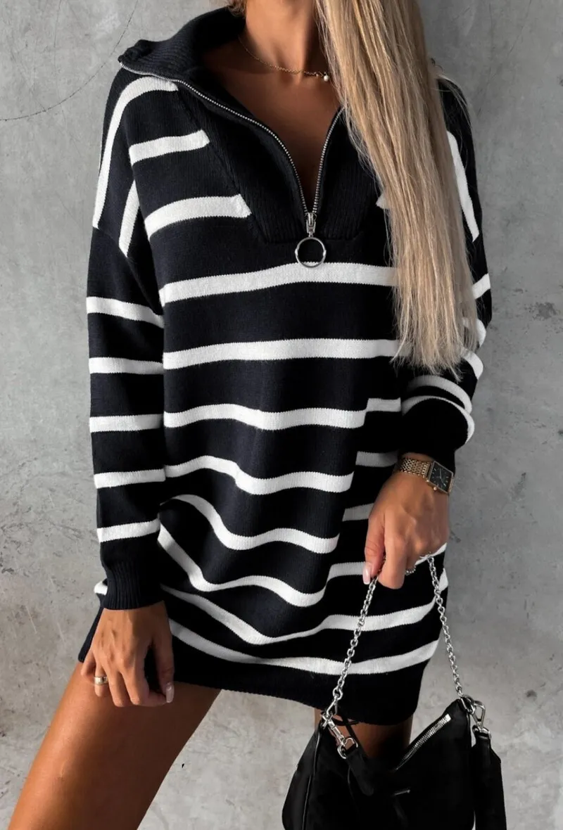 WEICHER STRICK-PULLOVER AUS MARINIERE-STIL