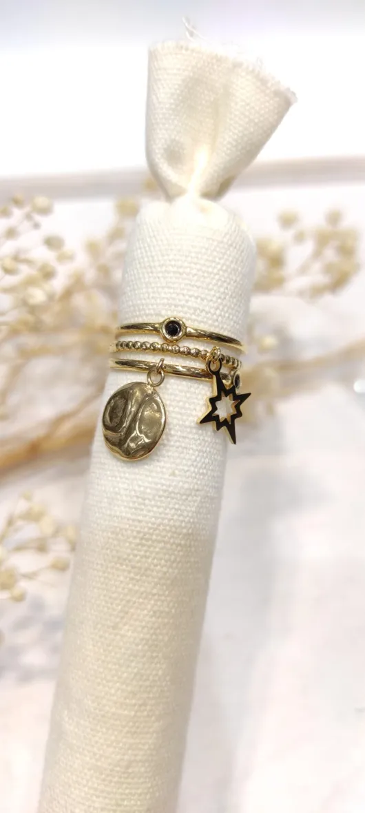 Zeitloser verstellbarer Ring „Melody“ aus Edelstahl